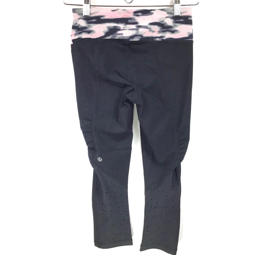 LULULEMON | Water Bound Crop - Picture 1 of 7